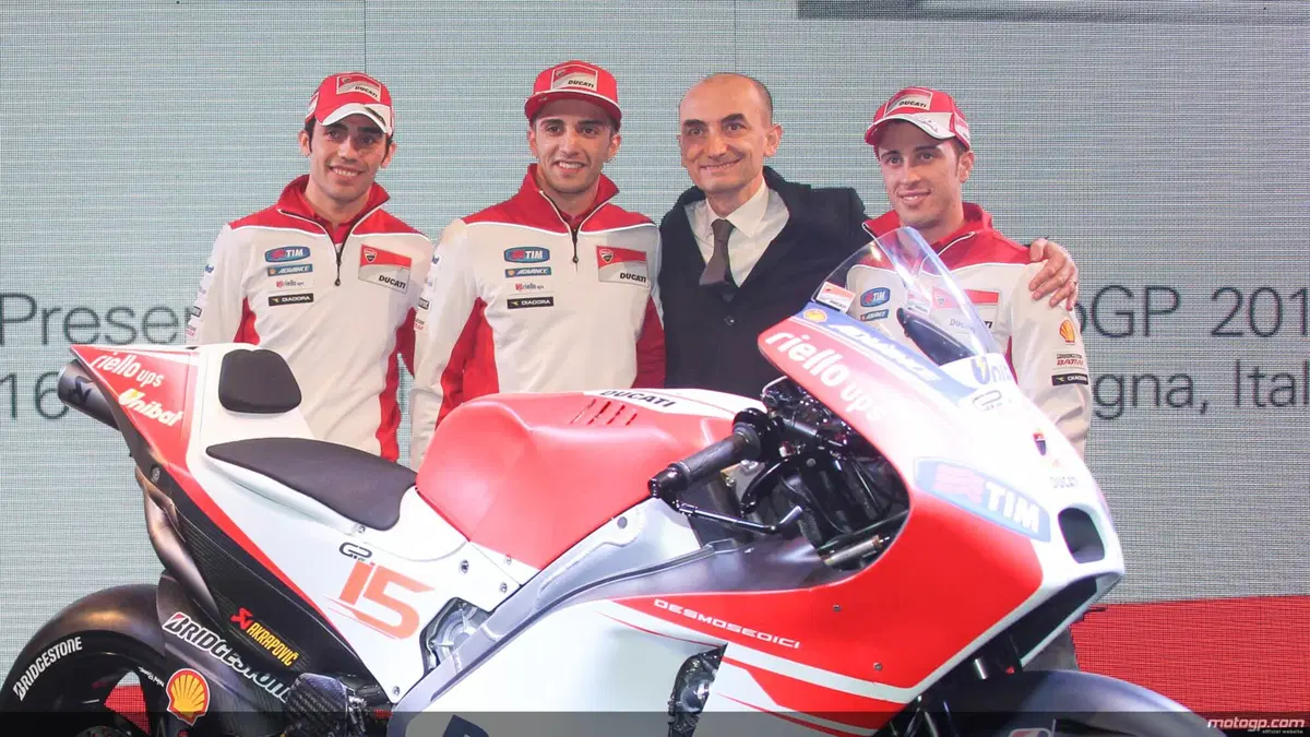MotoGP. Svelata la nuova Ducati GP15 (2)