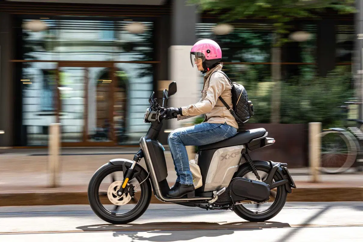 Alla scoperta degli store più green di Milano con l'Askoll XKP L3 - TEST (2)