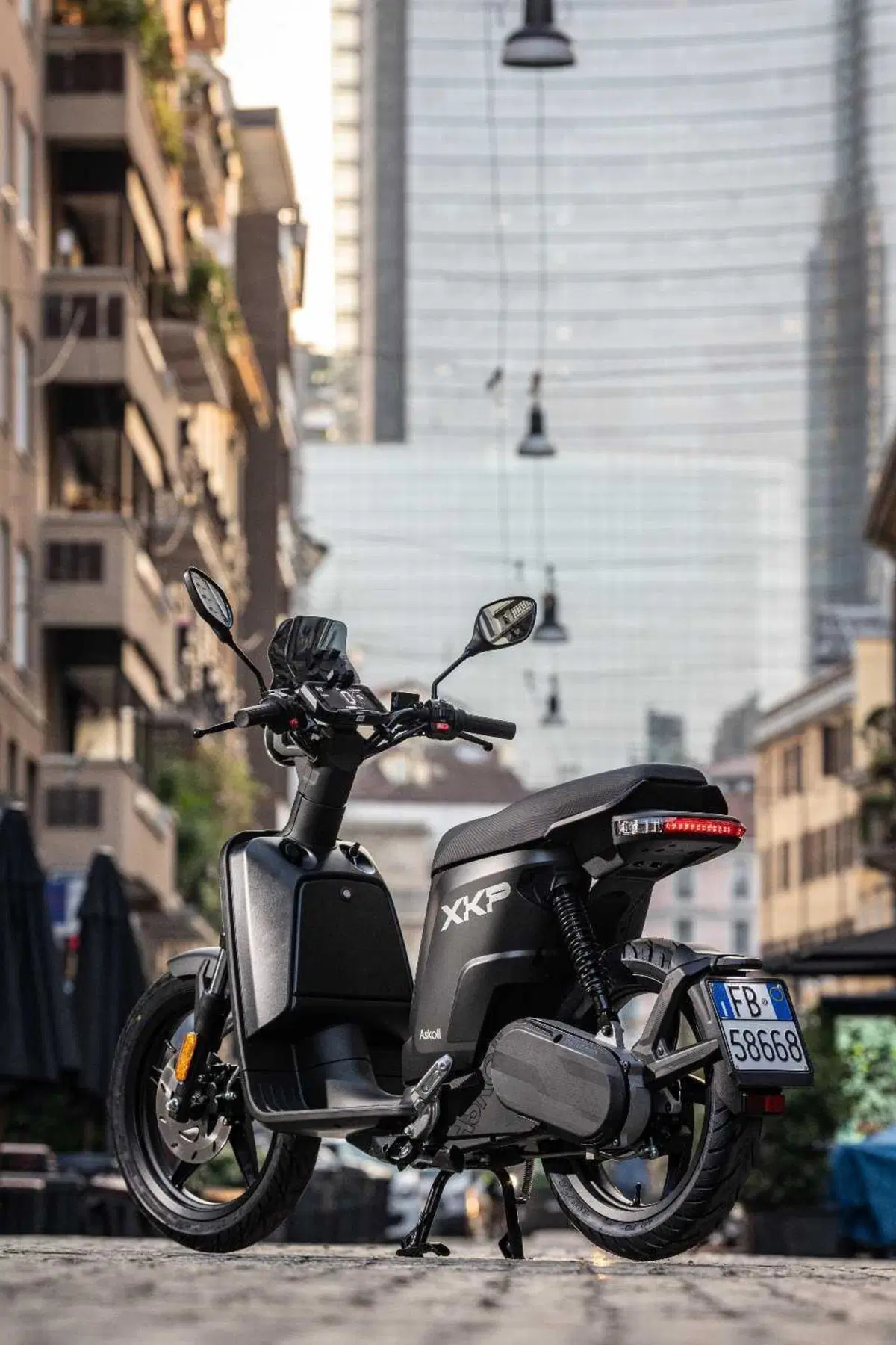 Alla scoperta degli store più green di Milano con l'Askoll XKP L3 - TEST (9)