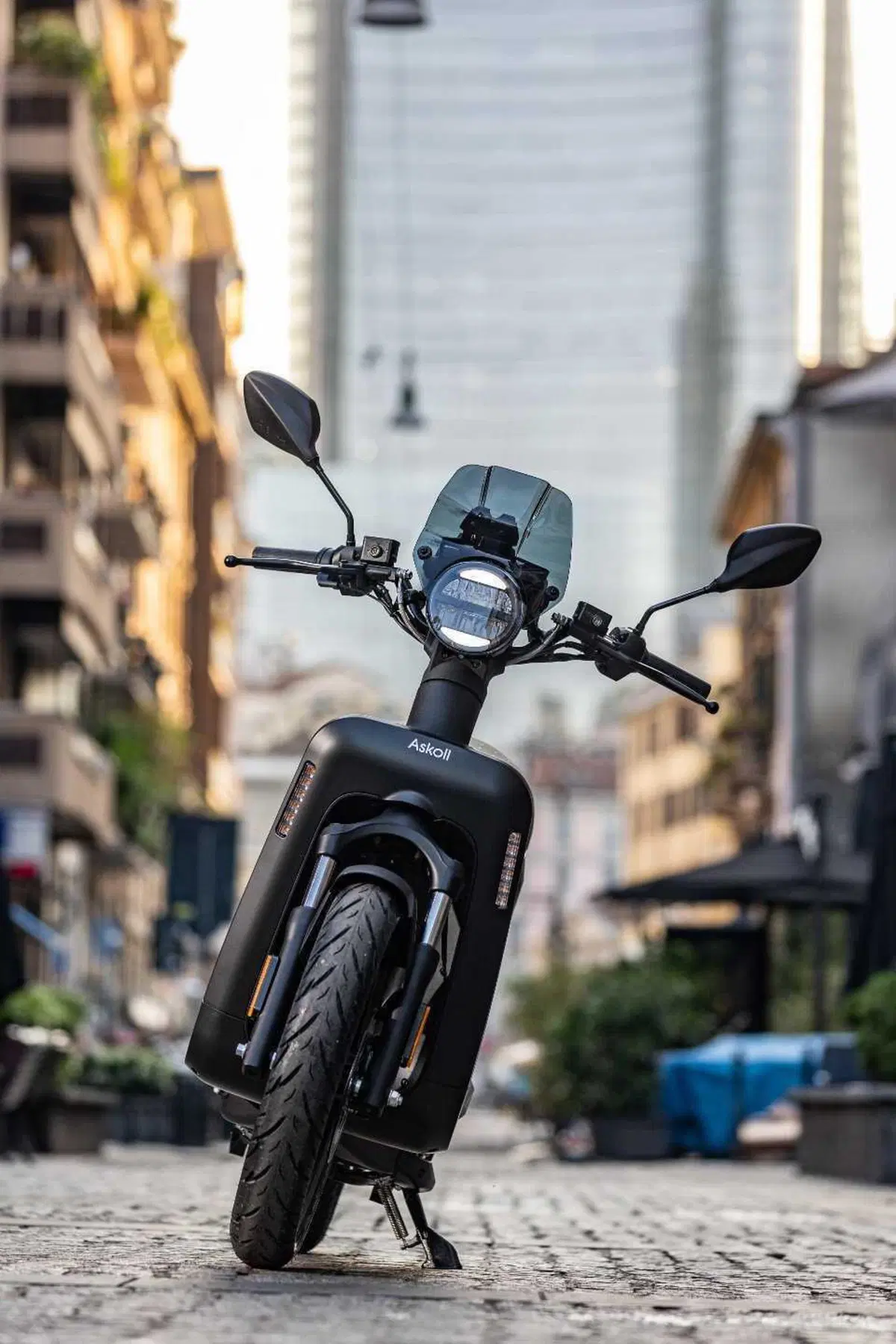 Alla scoperta degli store più green di Milano con l'Askoll XKP L3 - TEST (28)