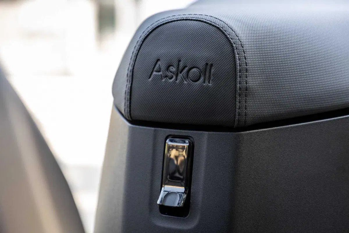 Alla scoperta degli store più green di Milano con l'Askoll XKP L3 - TEST (35)