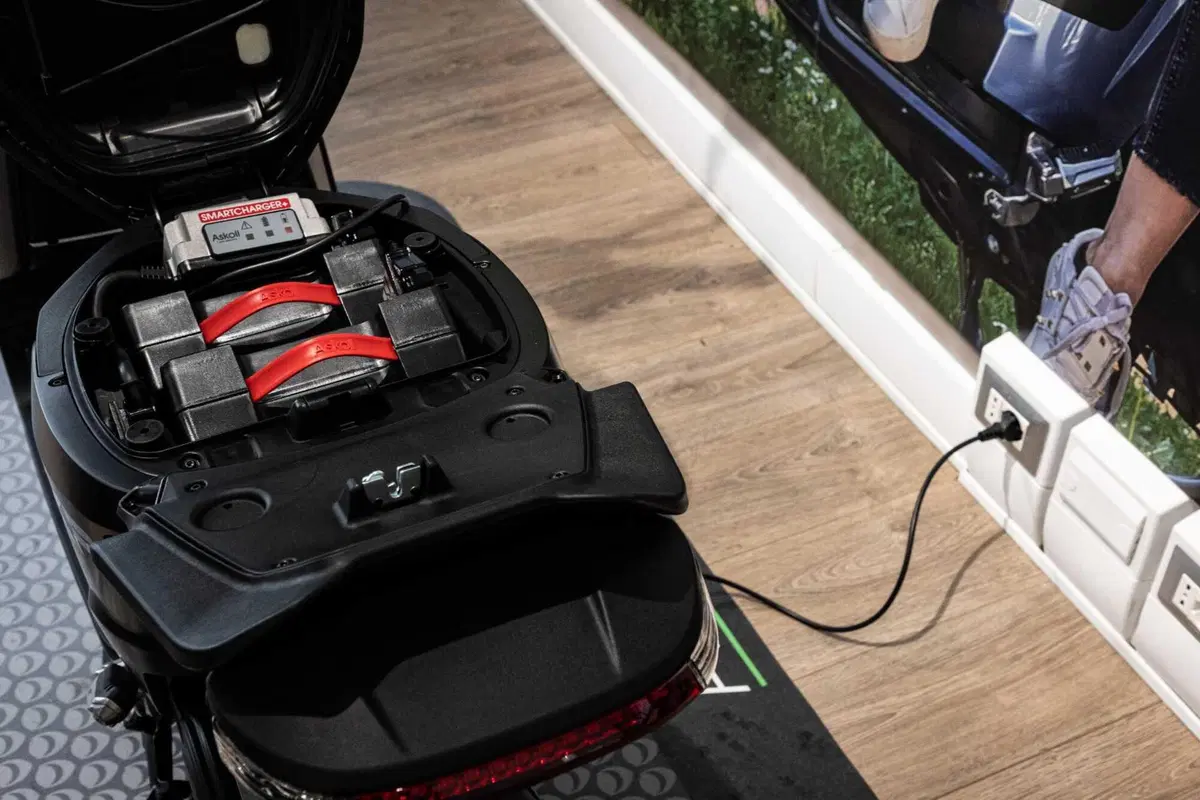 Alla scoperta degli store più green di Milano con l'Askoll XKP L3 - TEST (53)