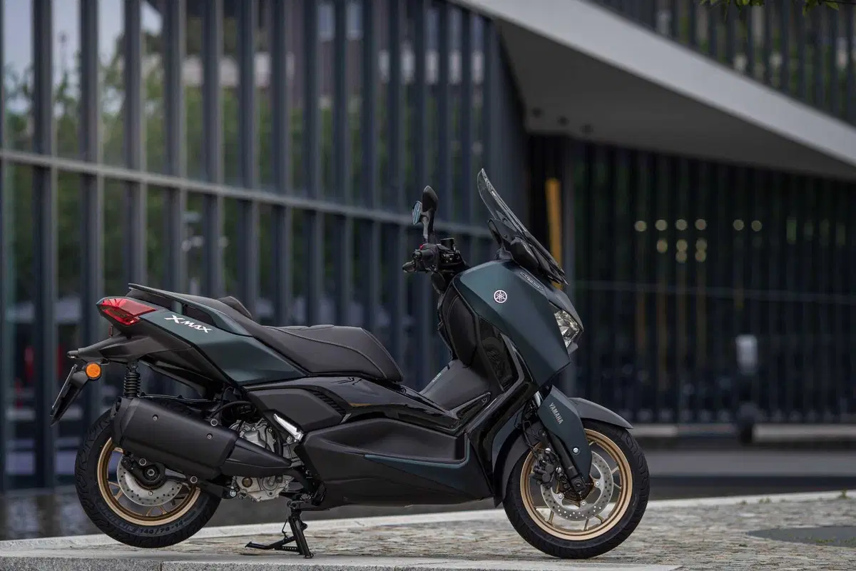 Yamaha XMAX 300 Tech Max, il max del max! - TEST (13)