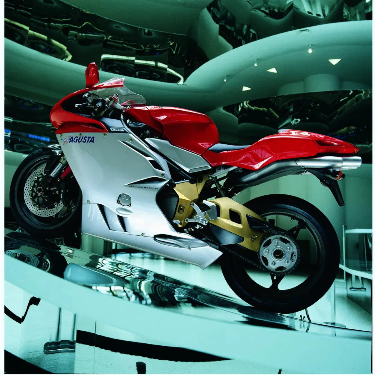 MV AGUSTA, 70 anni guardando avanti (2)