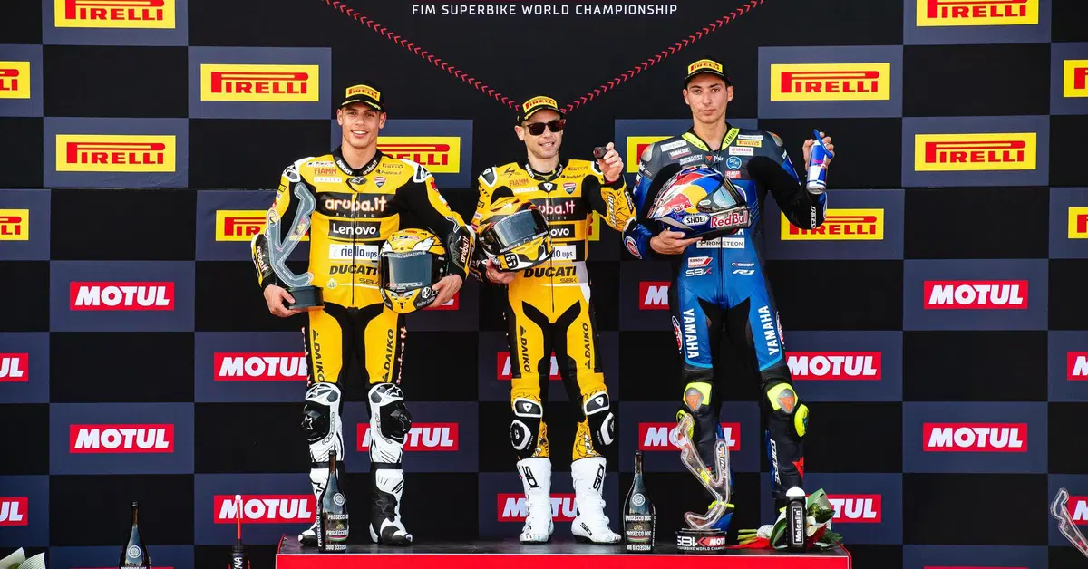 SBK 2023. GP d'Italia. Alvaro Bautista (in giallo!) vince Gara1 a Misano