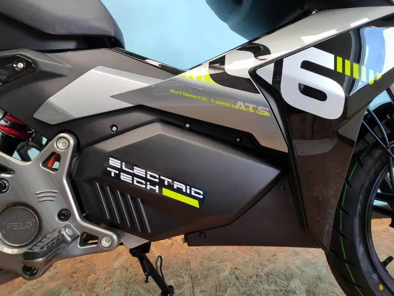 FELO Moto FW-06 (2023 - 26) (9)