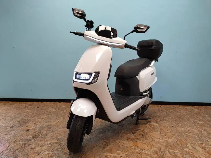 Sunra Italia Robo S L3e (2021 - 26) (4)