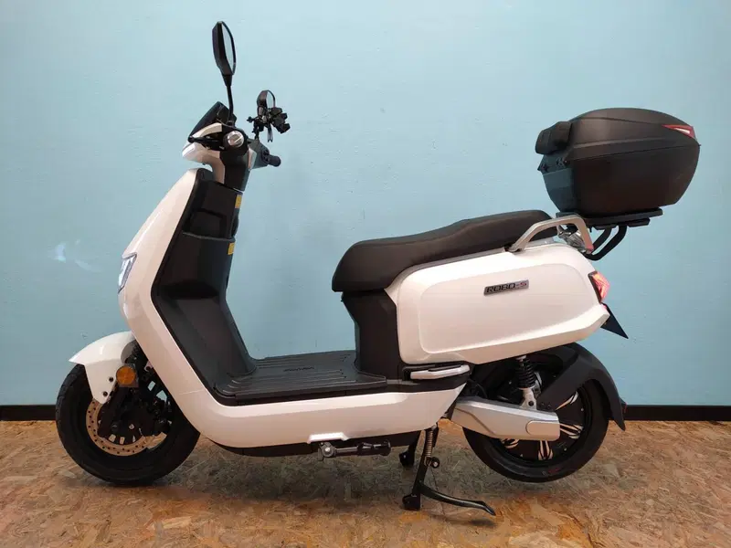 Sunra Italia Robo S L3e (2021 - 26) (5)