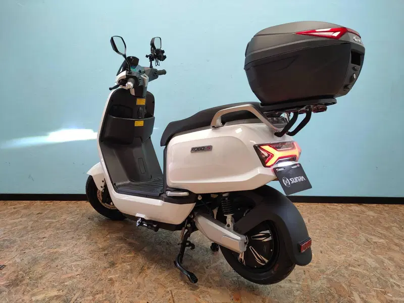 Sunra Italia Robo S L3e (2021 - 26) (6)
