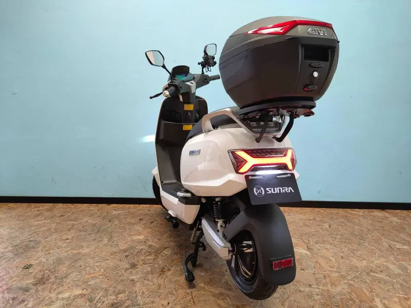 Sunra Italia Robo S L3e (2021 - 26) (7)