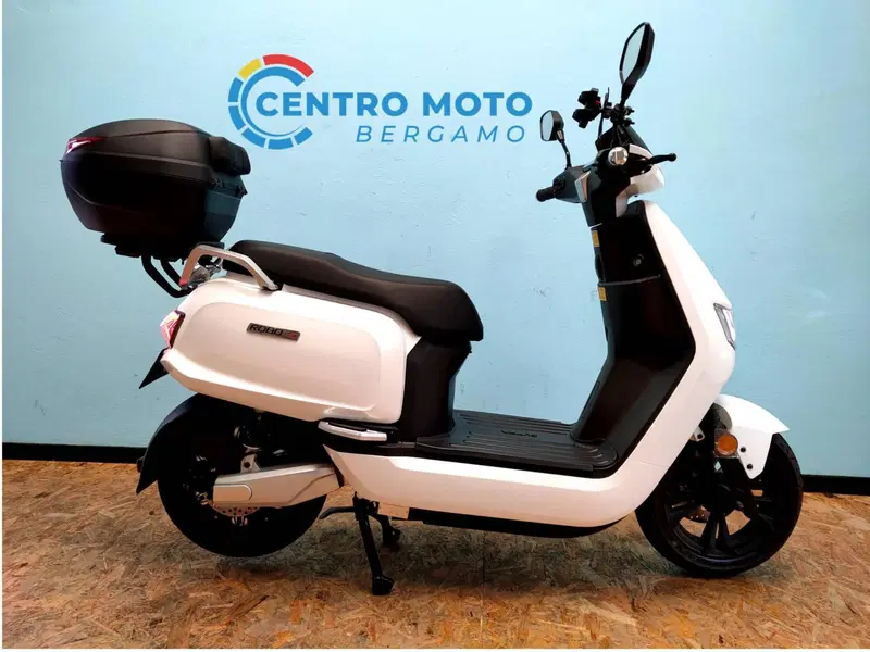 Sunra Italia Robo S L3e (2021 - 26) (2)
