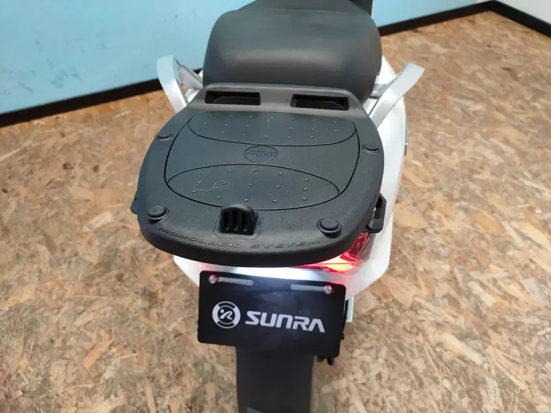 Sunra Italia Robo S L3e (2021 - 26) (11)
