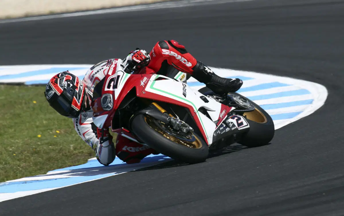 Lowes chiude in testa i test SBK di Phillip Island
