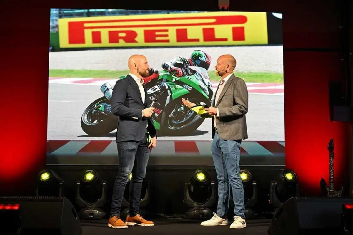 A Misano Pirelli ha celebrato i 20 anni di collaborazione con il WorldSBK (14)