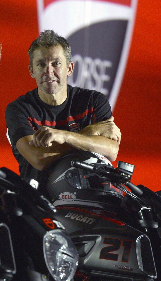 SBK. Troy Bayliss sulla moto di Giugliano nelle gare a Phillip Island