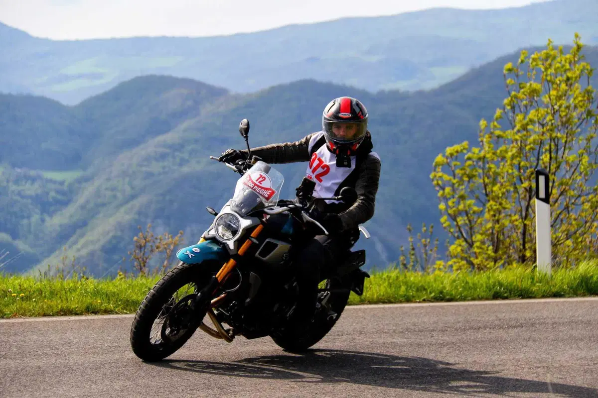 CFMOTO CL-X 700 Adventure TEST: ci abbiamo fatto 20.000 pieghe! [VIDEO E GALLERY] (7)