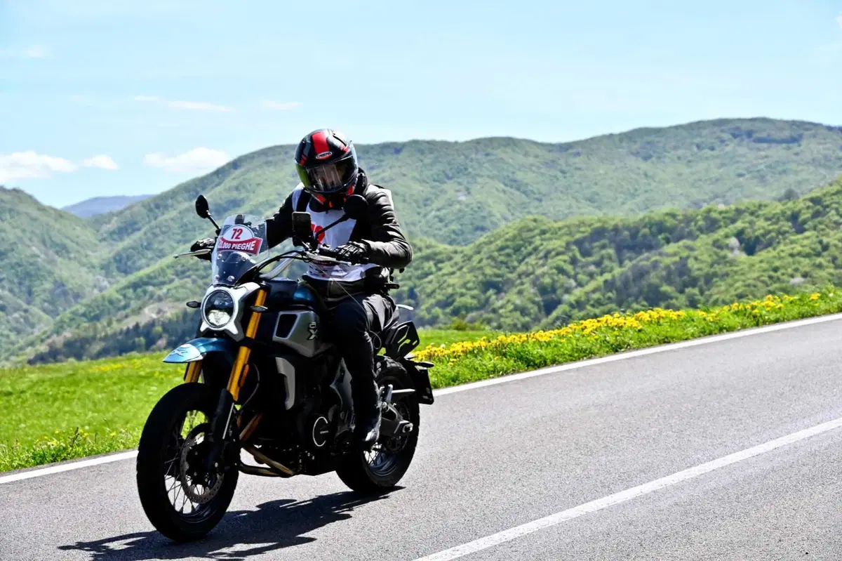 CFMOTO CL-X 700 Adventure TEST: ci abbiamo fatto 20.000 pieghe! [VIDEO E GALLERY] (11)