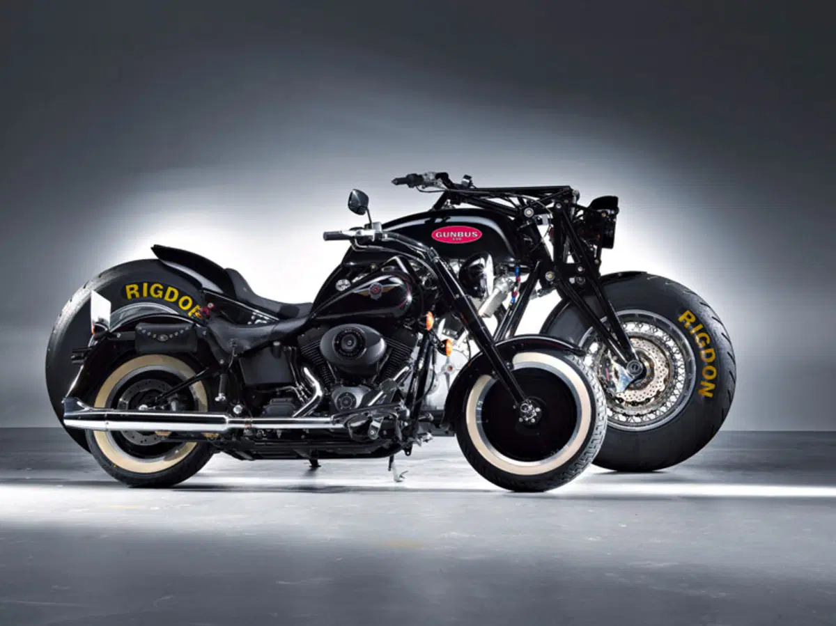 Gunbus 410. Una moto da 350 CV con motore V-Twin da 6728 cc (4)