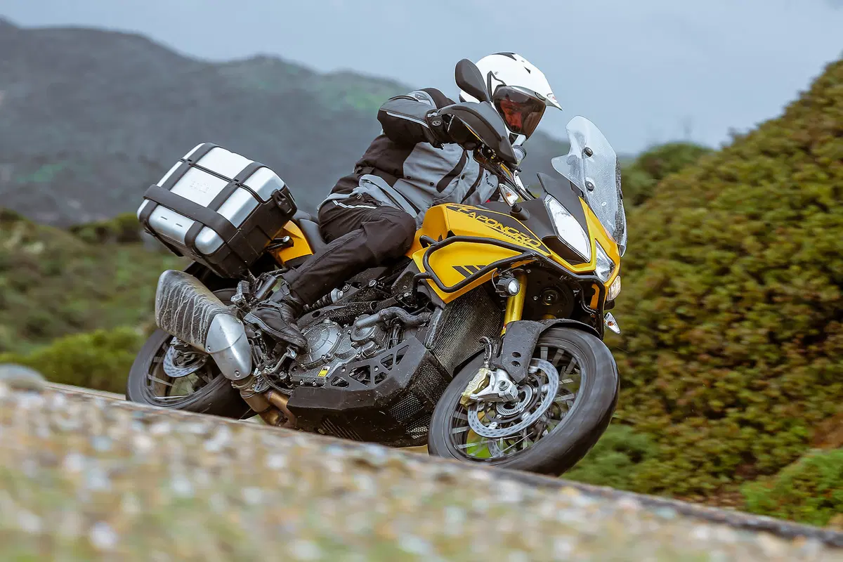 Aprilia Caponord 1200 Rally (13)