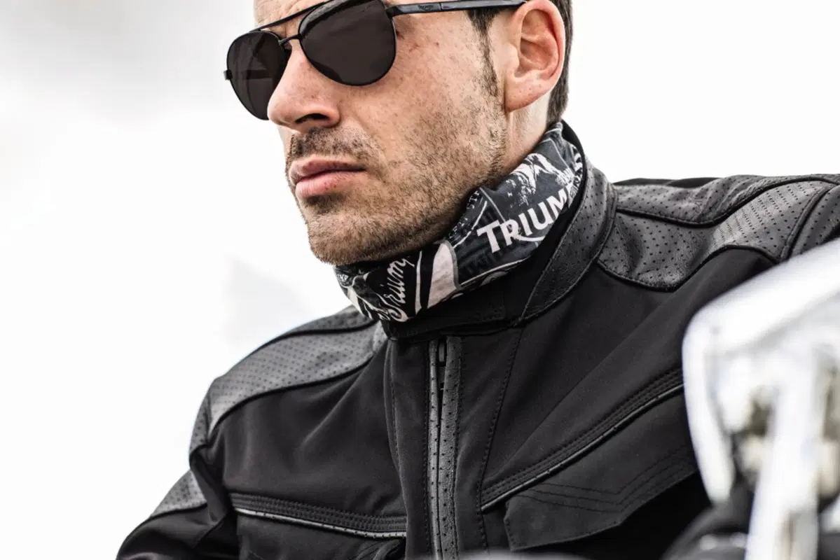 Triumph: la collezione abbigliamento, accessori primavera-estate 2015 (12)