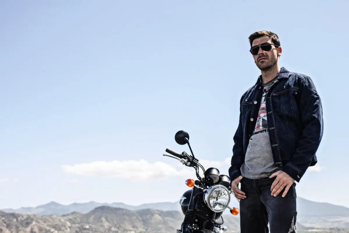 Triumph: la collezione abbigliamento, accessori primavera-estate 2015 (20)