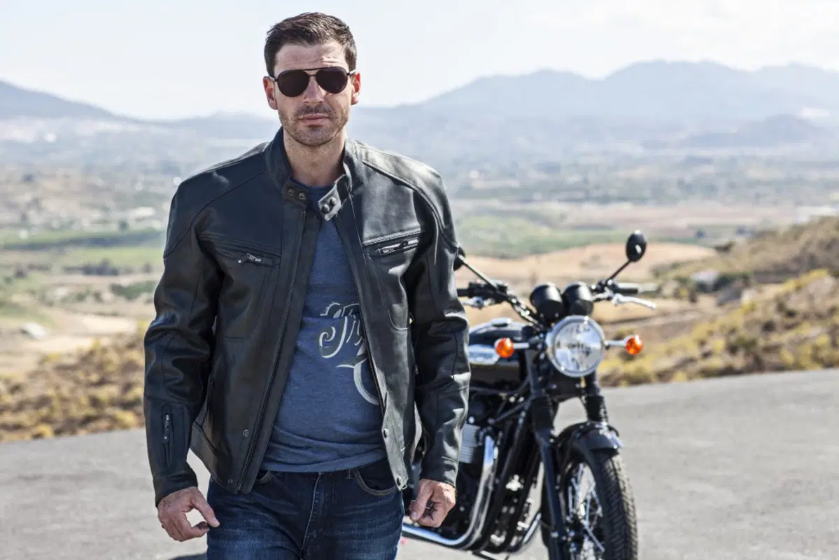 Triumph: la collezione abbigliamento, accessori primavera-estate 2015 (32)