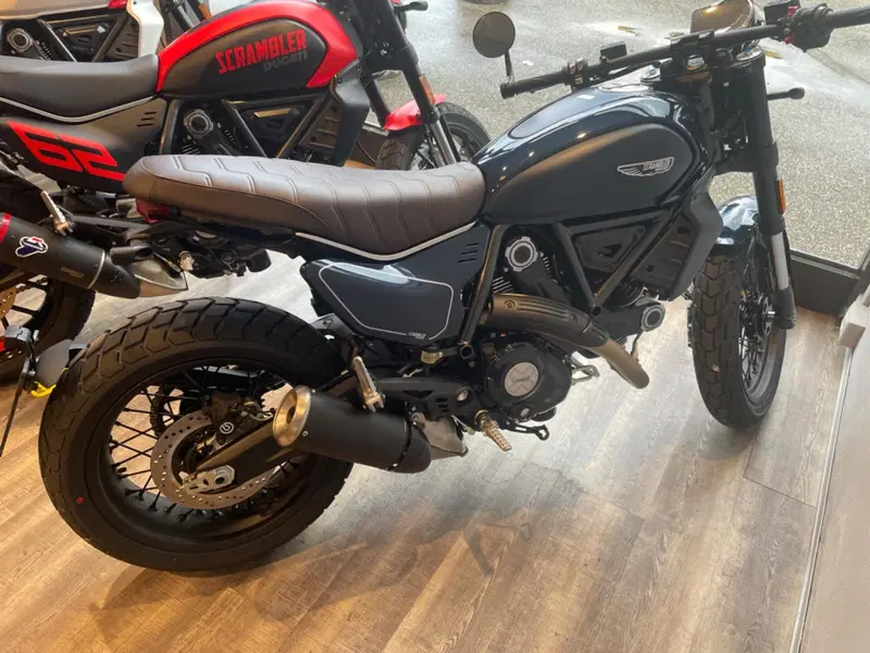 Ducati Scrambler 800 Nightshift (2023 - 24) (2)