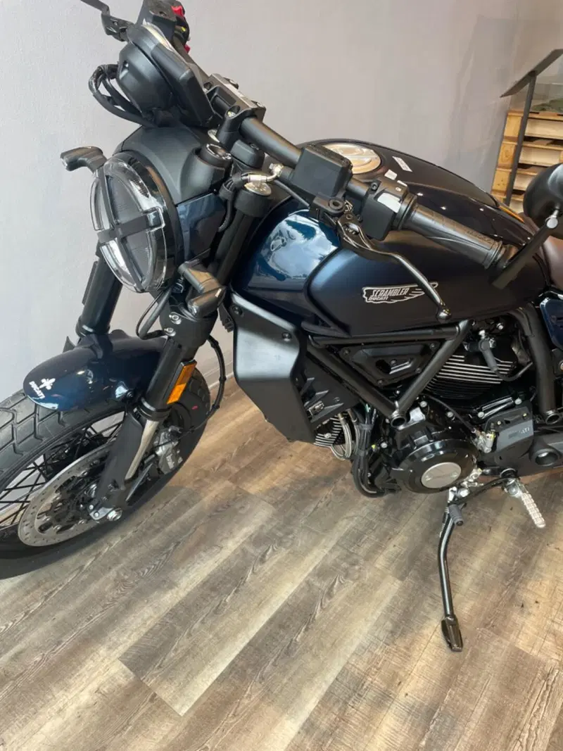 Ducati Scrambler 800 Nightshift (2023 - 24) (10)