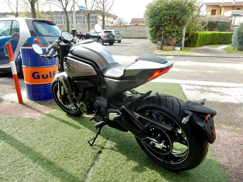 CFMOTO 700CL-X Sport (2022 - 26) (4)