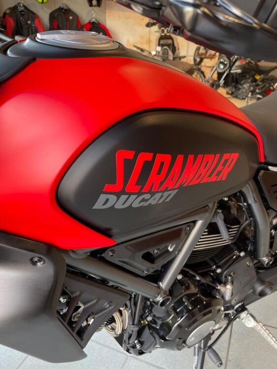Ducati Scrambler 800 Full Throttle (2023) (2)