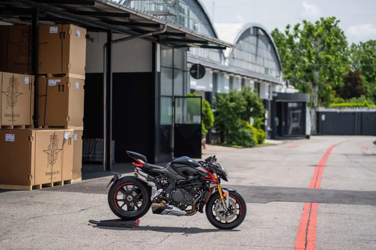 Nuove moto e nuovo stabilimento: ecco il futuro di MV Agusta a Schiranna [VIDEO & GALLERY] (35)