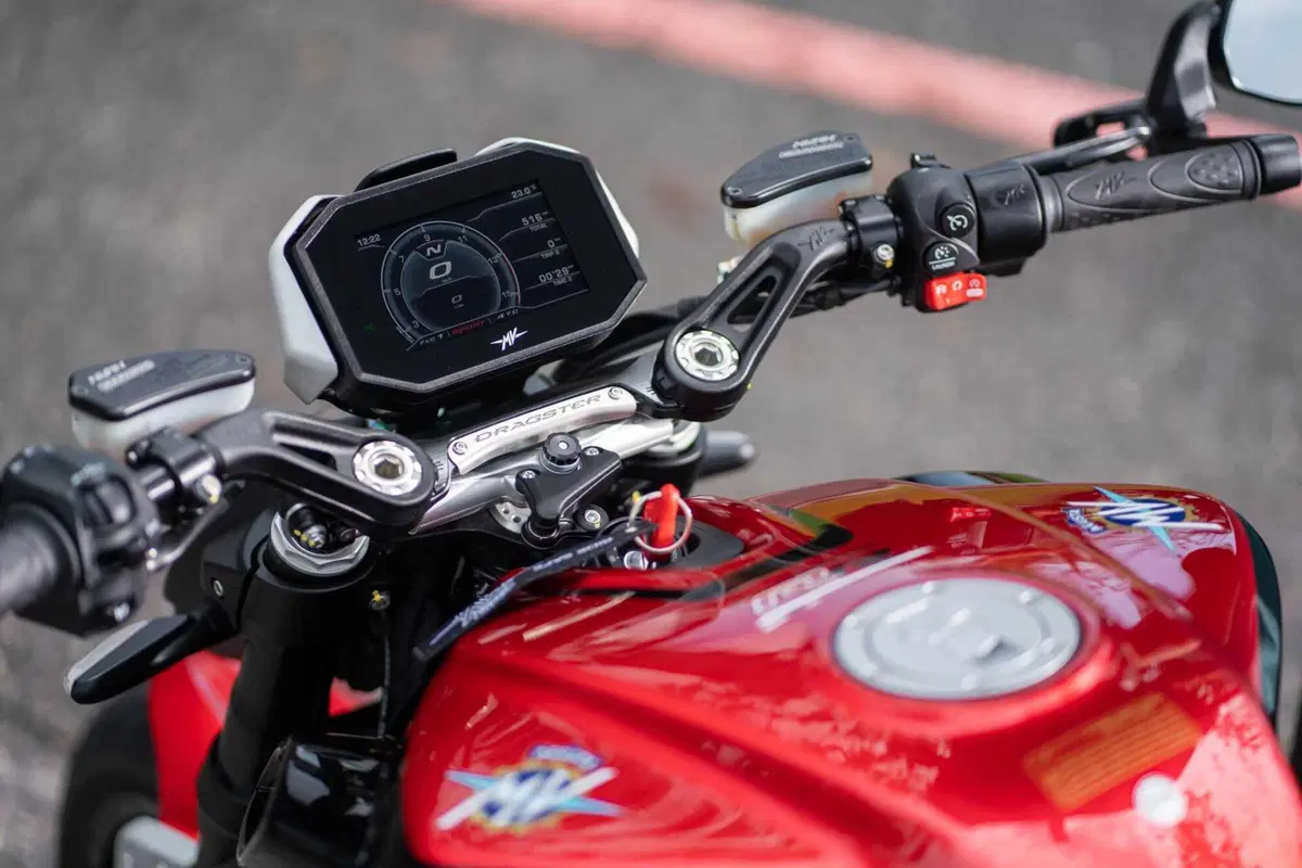 Nuove moto e nuovo stabilimento: ecco il futuro di MV Agusta a Schiranna [VIDEO & GALLERY] (39)