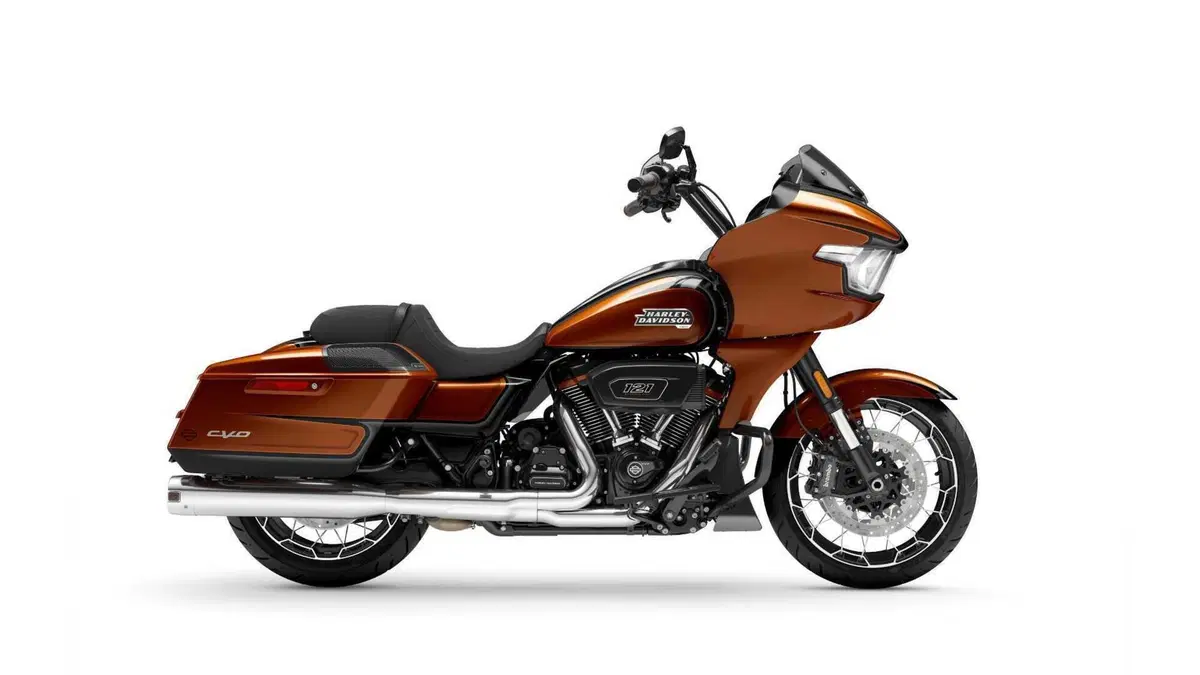 Harley-Davidson CVO - Custom Vehicle Operations CVO Road Glide (2023) (6)
