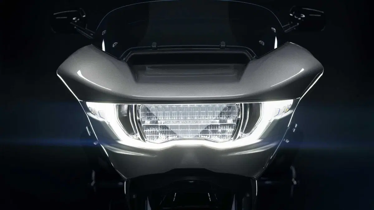 Harley-Davidson CVO - Custom Vehicle Operations CVO Road Glide (2023) (13)