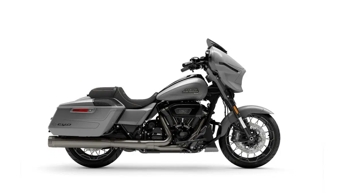 Harley-Davidson CVO - Custom Vehicle Operations CVO Street Glide (2023) (2)
