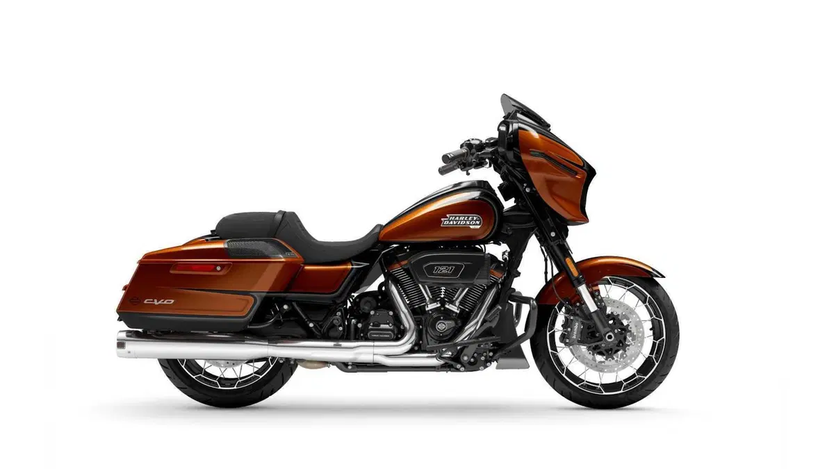 Harley-Davidson CVO - Custom Vehicle Operations CVO Street Glide (2023) (6)