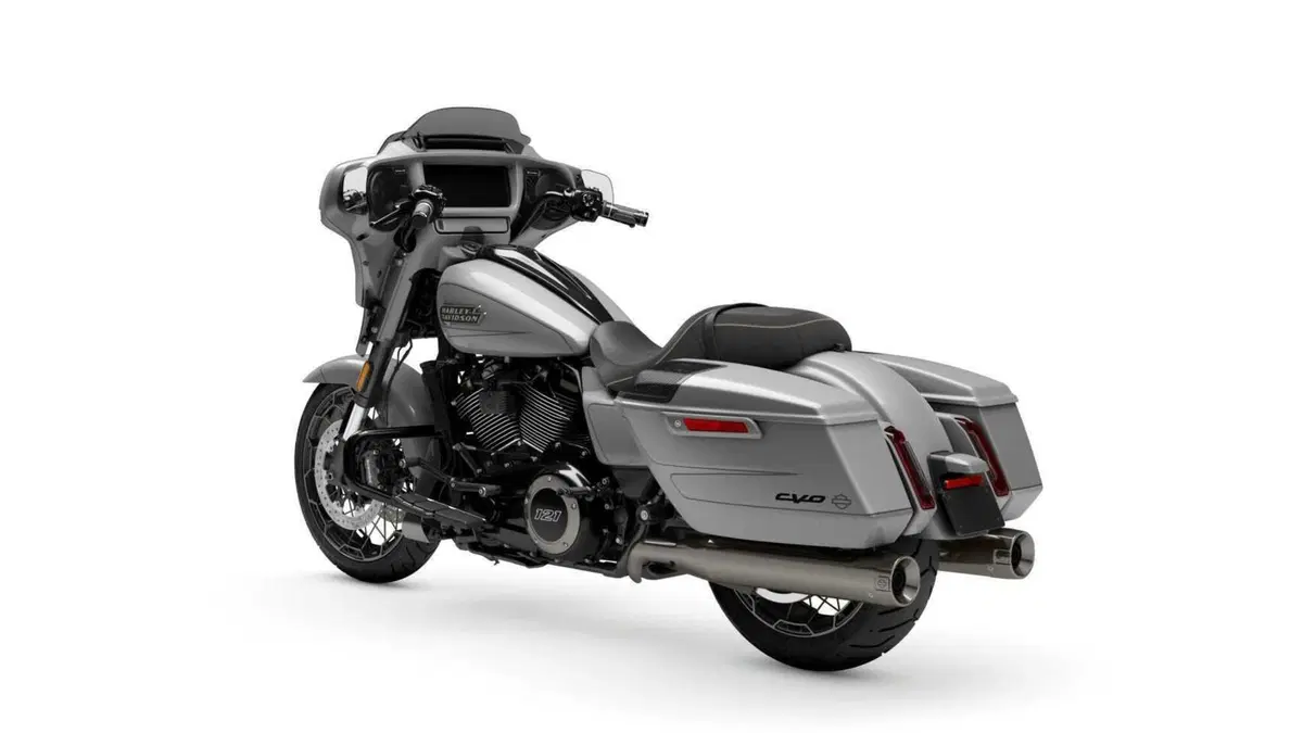 Harley-Davidson CVO - Custom Vehicle Operations CVO Street Glide (2023) (4)