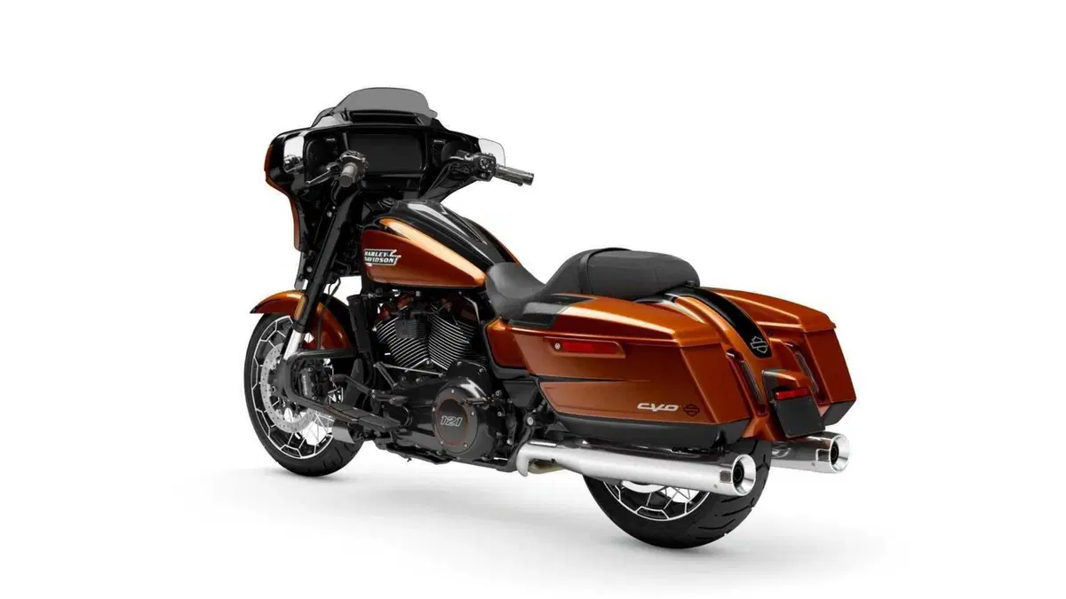 Harley-Davidson CVO - Custom Vehicle Operations CVO Street Glide (2023) (8)