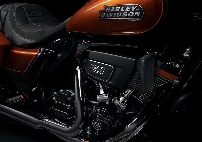 Harley-Davidson CVO - Custom Vehicle Operations CVO Street Glide (2023) (19)