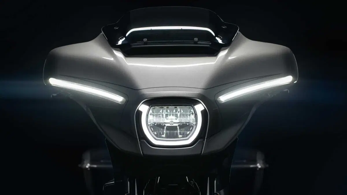 Harley-Davidson CVO - Custom Vehicle Operations CVO Street Glide (2023) (14)