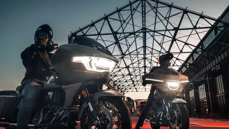 Arrivano le CVO 2023! Harley-Davidson svela l'ultima veste sportiva del Milwaukee-Eight 121 [GALLERY]