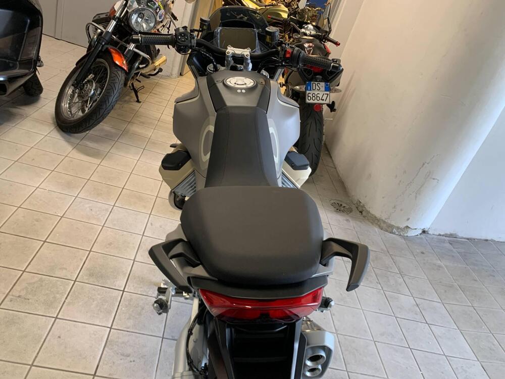 Moto Guzzi V100 Mandello Aviazione Navale (2023 - 24) (5)