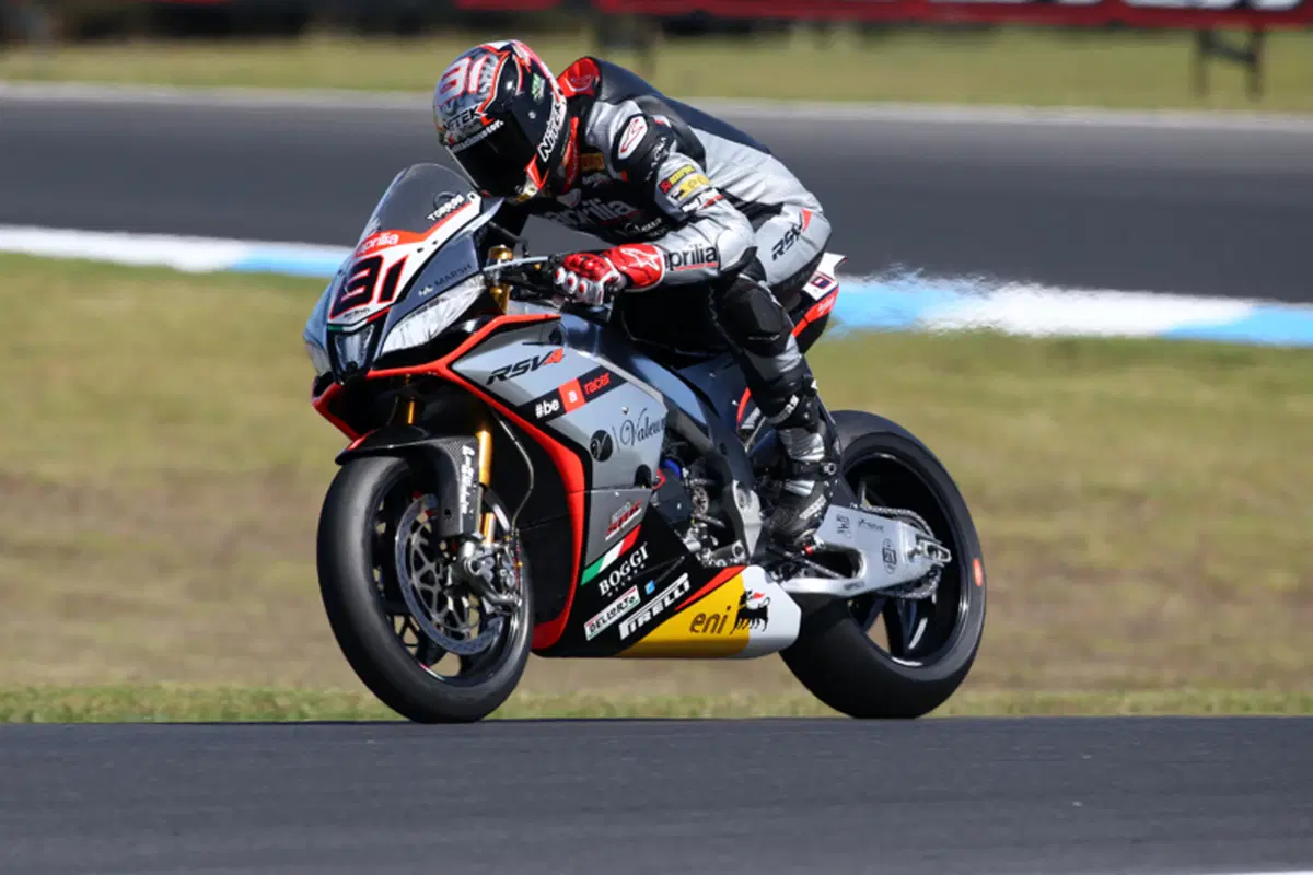 Lowes chiude in testa la prima giornata di qualifiche SBK a Phillip Island (3)
