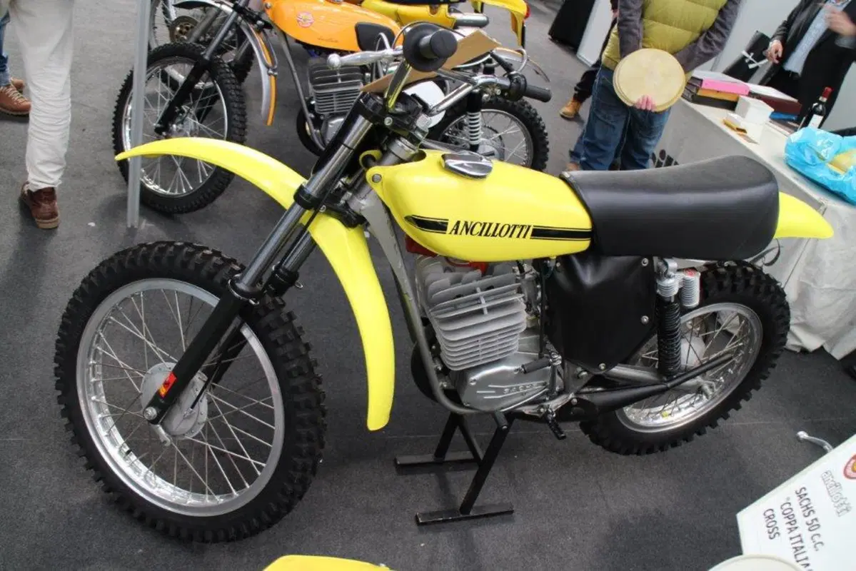A Novegro fra moto da comprare e stranezze varie (12)