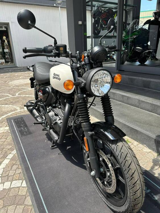 Royal Enfield HNTR 350 (2022 - 24) (2)