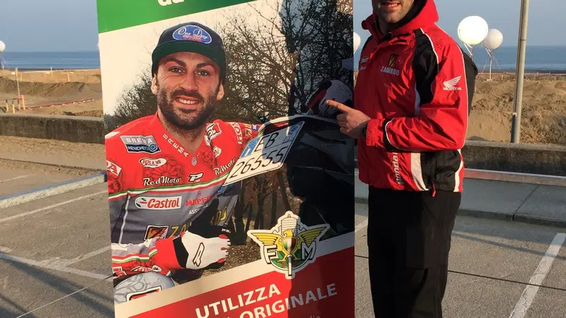 Salvini testimonial per l'uso della targa in fuoristrada