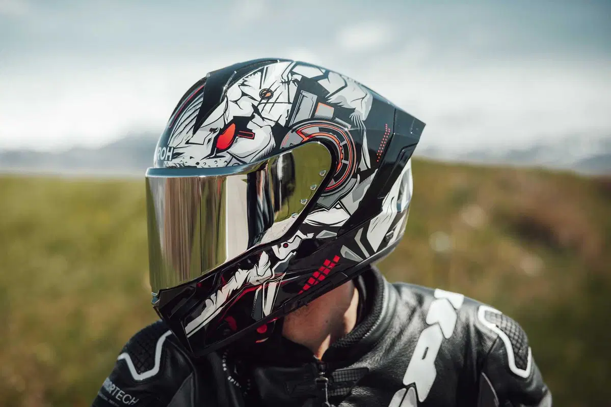 Airoh presenta il suo nuovo top di gamma stradale: Matryx