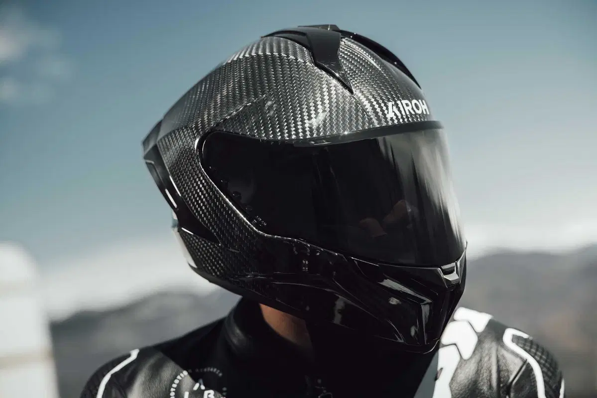 Airoh presenta il suo nuovo top di gamma stradale: Matryx (11)