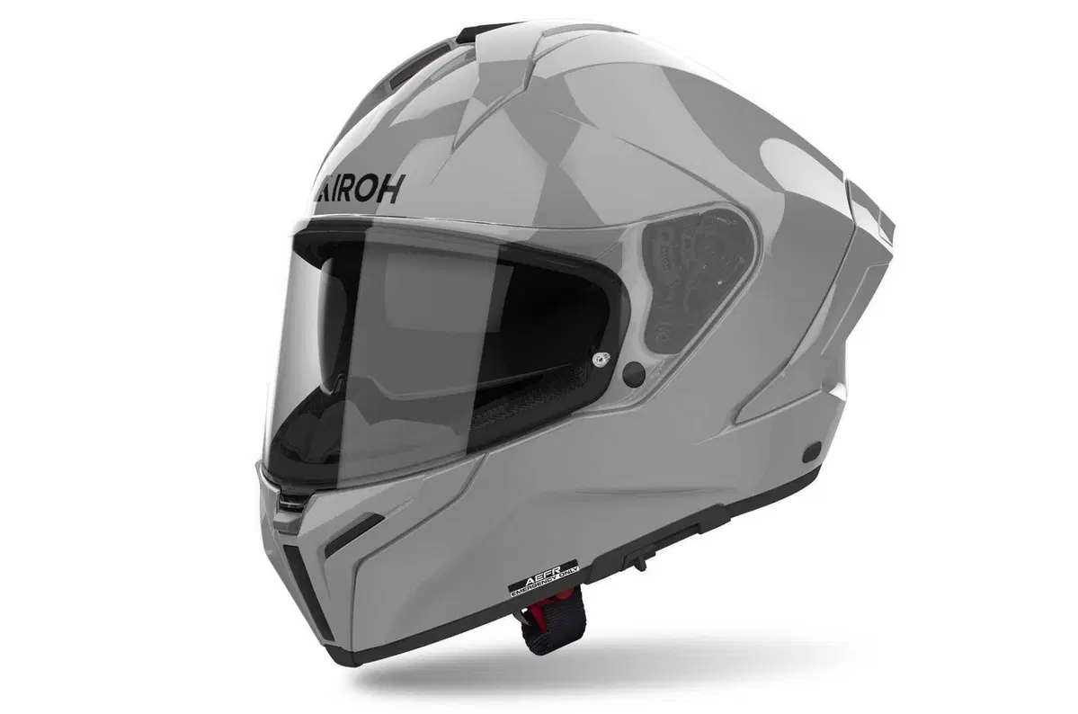 Airoh presenta il suo nuovo top di gamma stradale: Matryx (20)