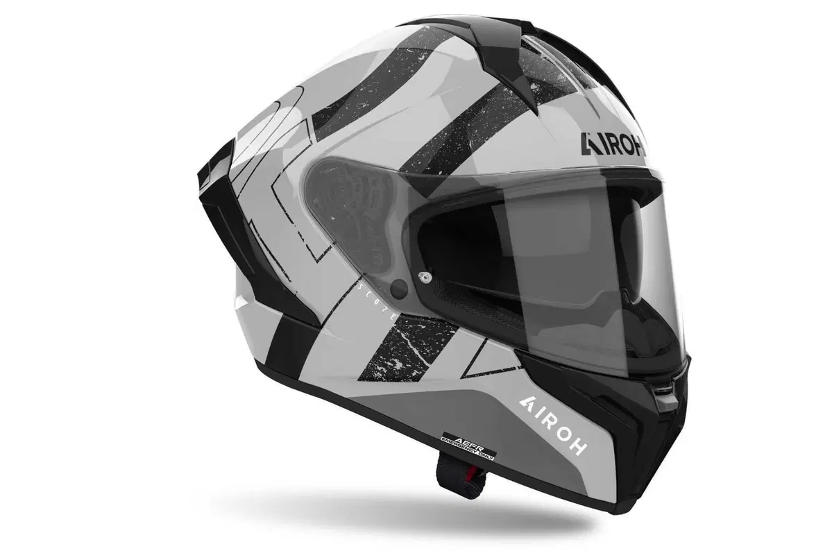 Airoh presenta il suo nuovo top di gamma stradale: Matryx (28)